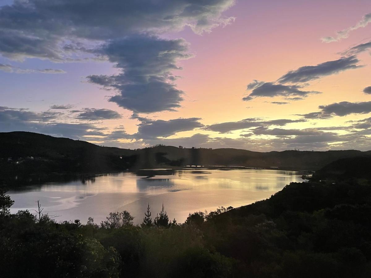 Moonriver Cottage, Prime Lagoon Views & Solar Power Knysna Eksteriør billede